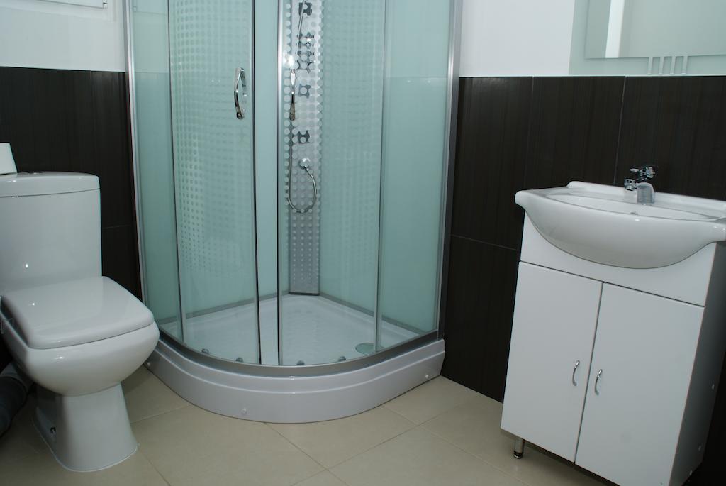 Hotel Otopeni Cameră foto