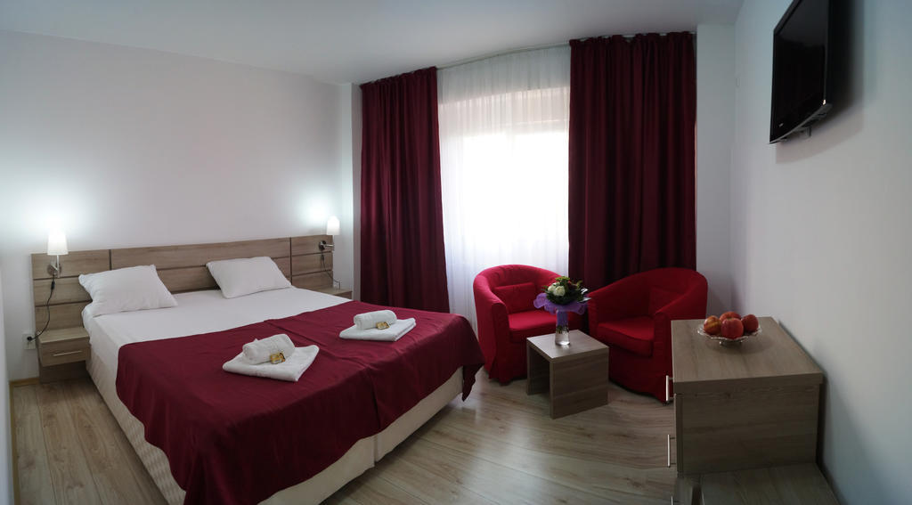 Hotel Otopeni Cameră foto
